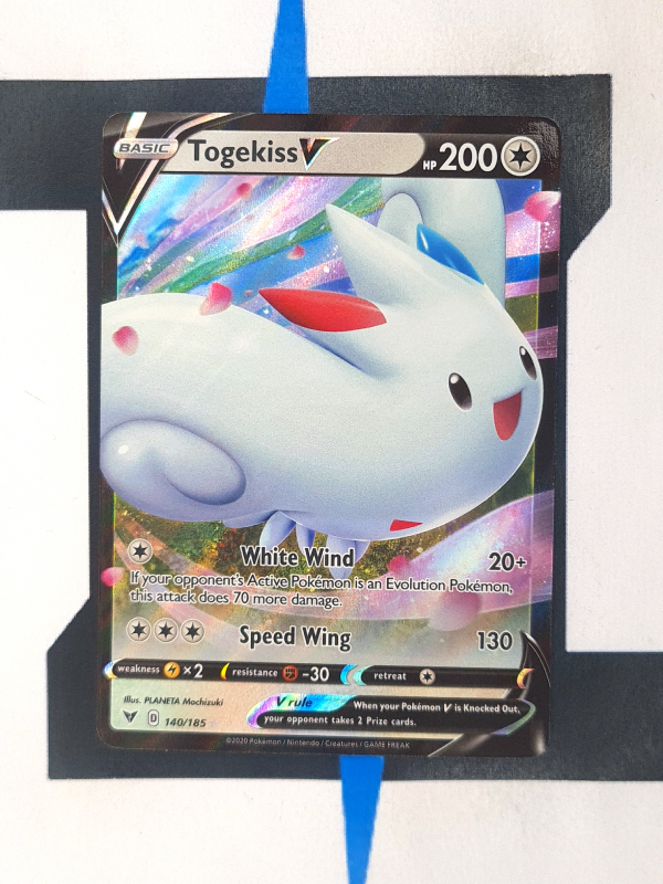 pokemon-karte-togekiss-v-vividvoltage-140-englisch